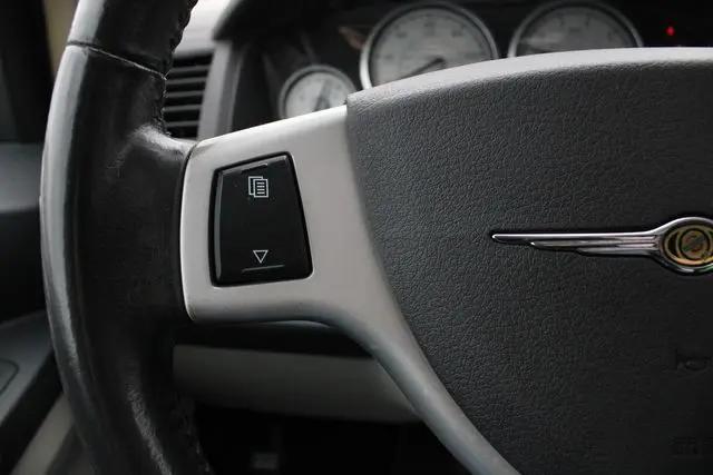 2010 Chrysler Town & Country Touring
