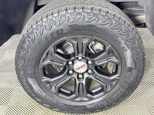 2023 GMC Canyon 2WD Crew Cab Short Box Elevation
