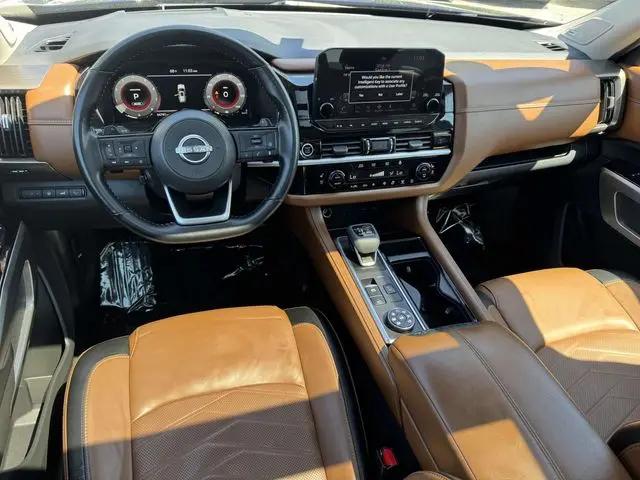 2023 Nissan Pathfinder Platinum 4WD
