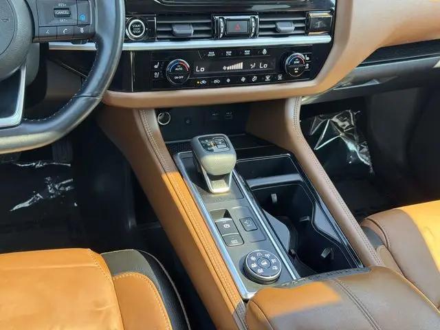 2023 Nissan Pathfinder Platinum 4WD