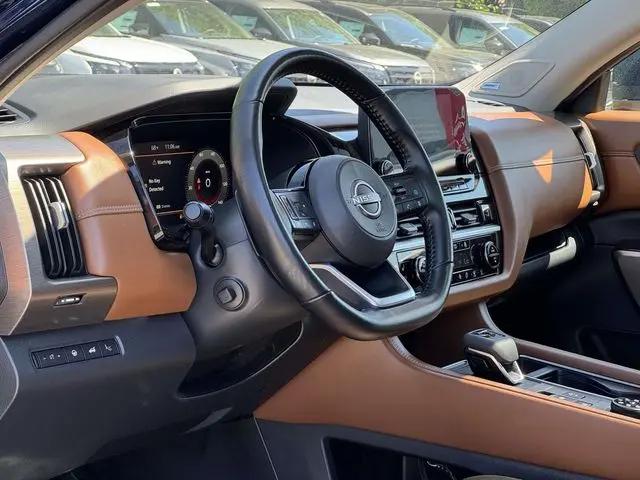 2023 Nissan Pathfinder Platinum 4WD