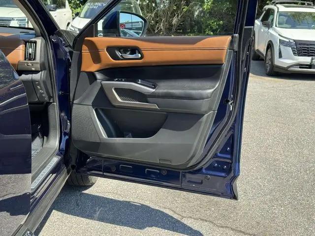 2023 Nissan Pathfinder Platinum 4WD