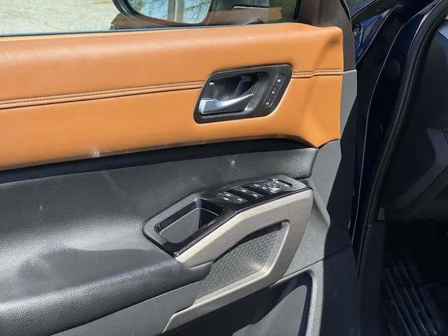 2023 Nissan Pathfinder Platinum 4WD