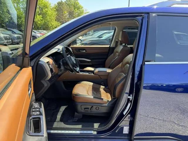 2023 Nissan Pathfinder Platinum 4WD