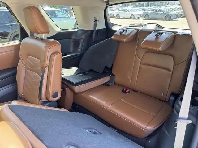 2023 Nissan Pathfinder Platinum 4WD