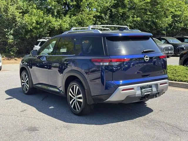 2023 Nissan Pathfinder Platinum 4WD