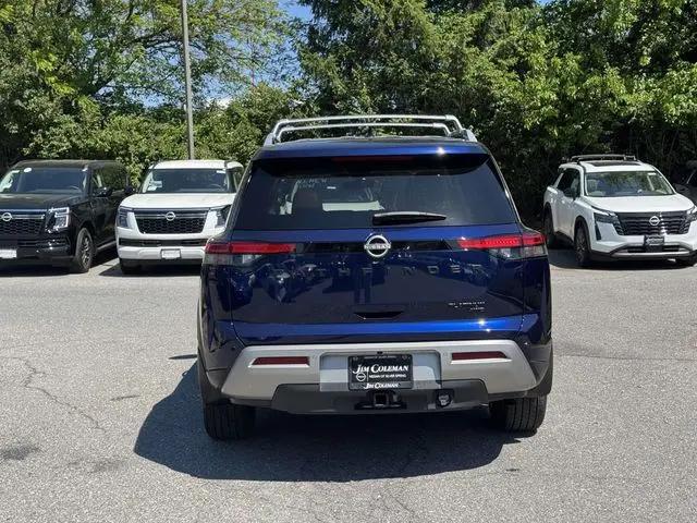 2023 Nissan Pathfinder Platinum 4WD