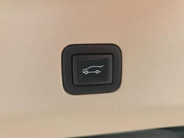 2021 Cadillac Escalade 4WD Premium Luxury