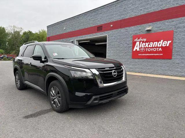 2025 Nissan Pathfinder SV 4WD for sale in Selinsgrove, PA