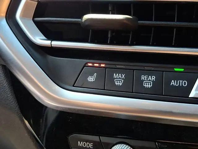 2023 BMW X4 xDrive30i