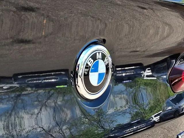 2023 BMW X4 xDrive30i