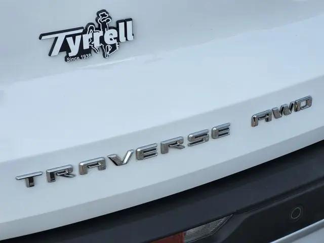 2025 Chevrolet Traverse AWD LT