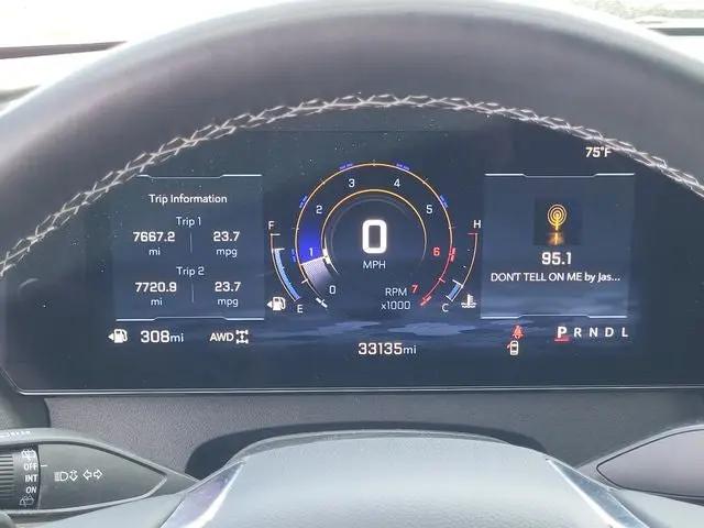 2025 Chevrolet Traverse AWD LT
