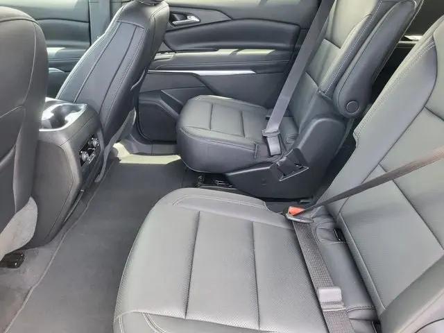 2025 Chevrolet Traverse AWD LT