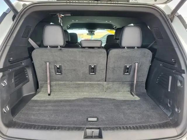 2025 Chevrolet Traverse AWD LT
