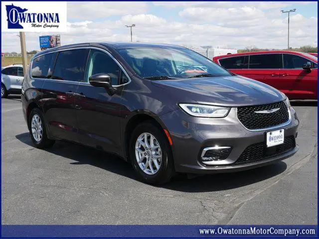2023 Chrysler Pacifica Touring L for sale in Owatonna, MN