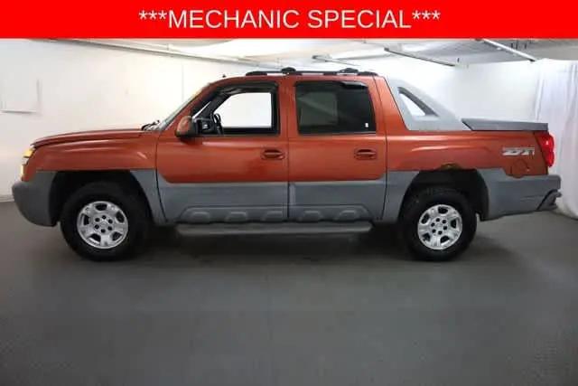 2002 Chevrolet Avalanche Base