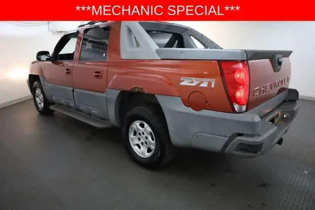 2002 Chevrolet Avalanche Base