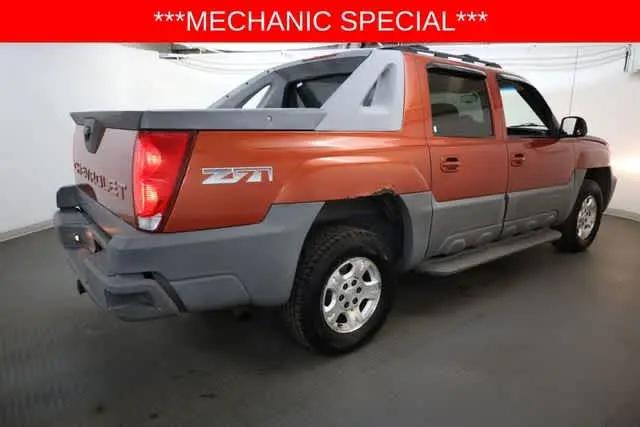 2002 Chevrolet Avalanche Base