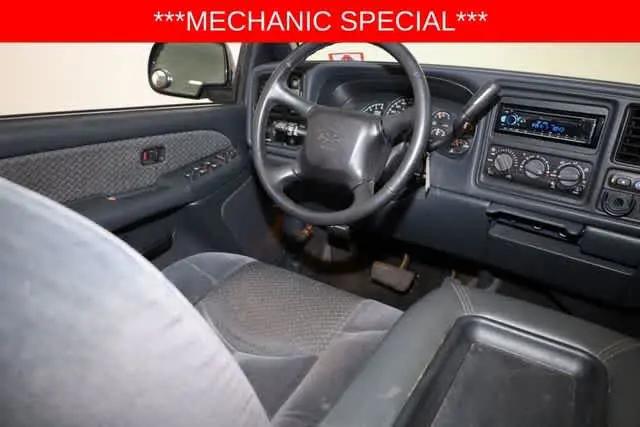 2002 Chevrolet Avalanche Base