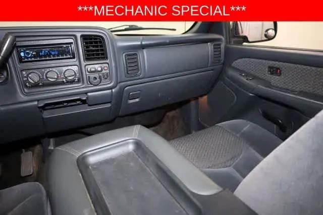 2002 Chevrolet Avalanche Base