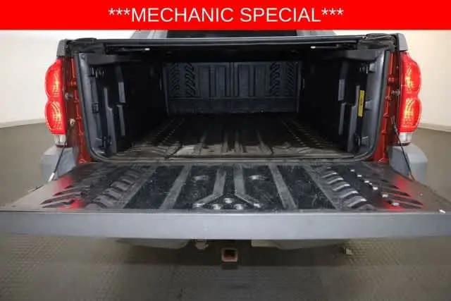 2002 Chevrolet Avalanche Base
