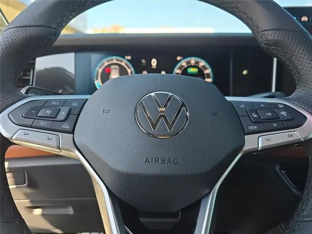 2026 Volkswagen Tiguan SEL R-Line Turbo