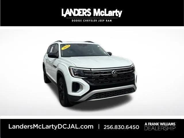 2024 Volkswagen Atlas 2.0T Peak Edition SE w/Technology for sale in Huntsville, AL