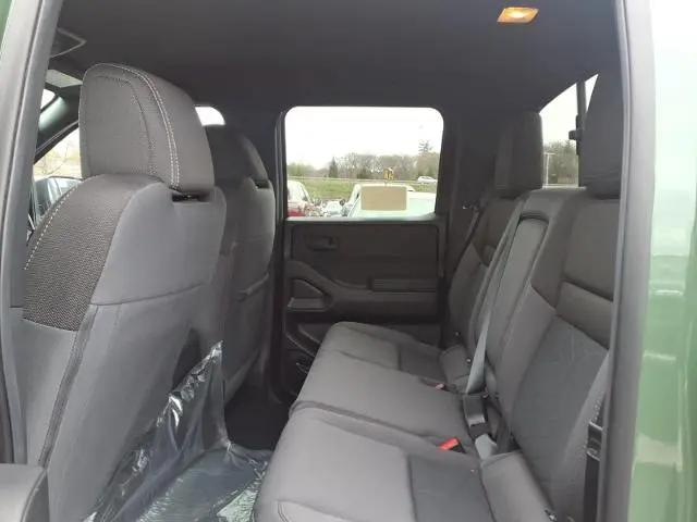 2026 Nissan Frontier Crew Cab SV 4x4