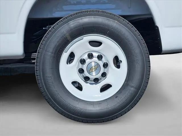 2026 Chevrolet Express Cargo Van 2500 Extended Wheelbase, WT, RWD