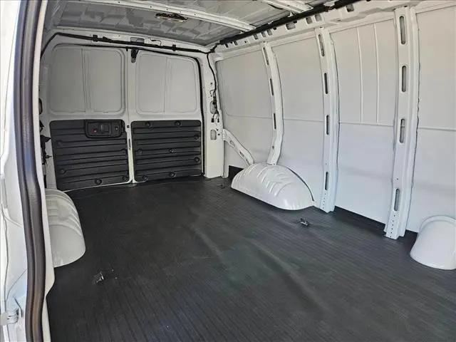 2026 Chevrolet Express Cargo Van 2500 Extended Wheelbase, WT, RWD