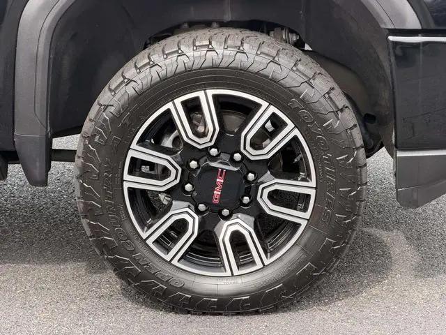 2023 GMC Sierra 2500HD 4WD Crew Cab Standard Bed AT4