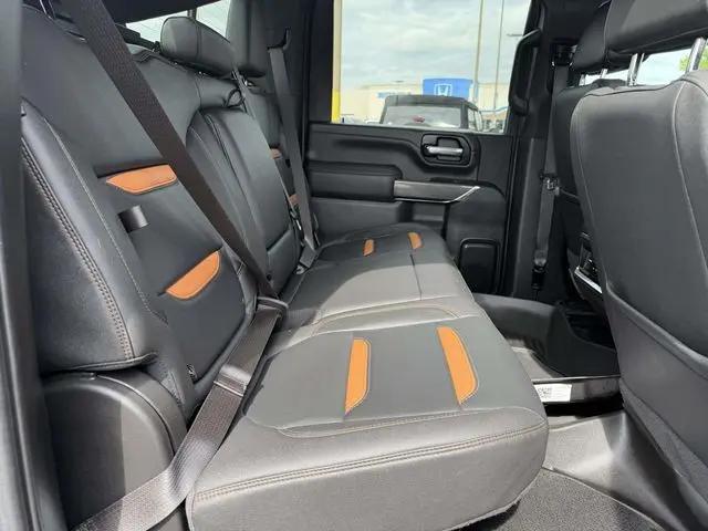 2023 GMC Sierra 2500HD 4WD Crew Cab Standard Bed AT4