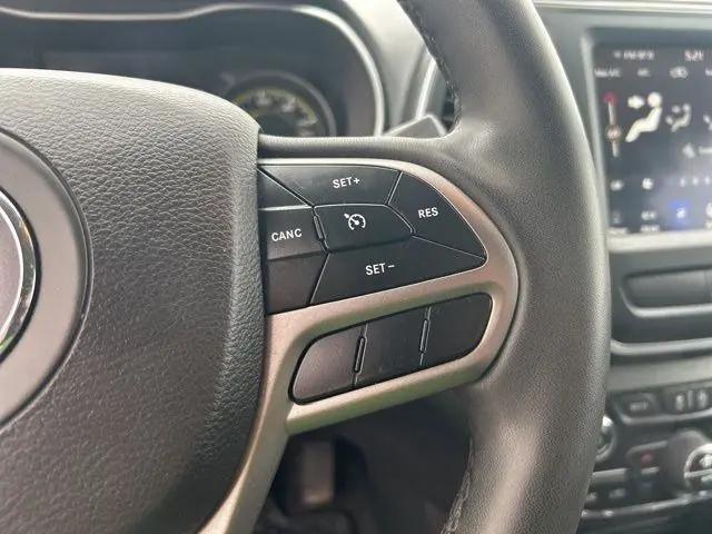 2022 Jeep Cherokee Altitude