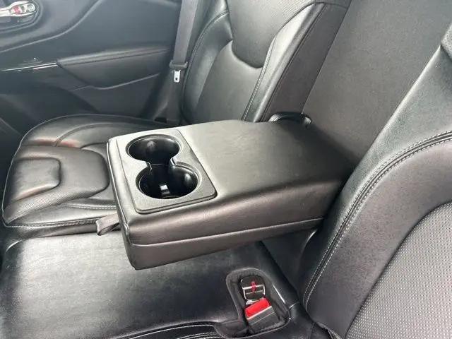 2022 Jeep Cherokee Altitude