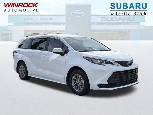 2025 Toyota Sienna LE for sale in Little Rock, AR