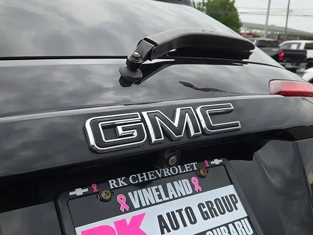 2023 GMC Acadia FWD SLE