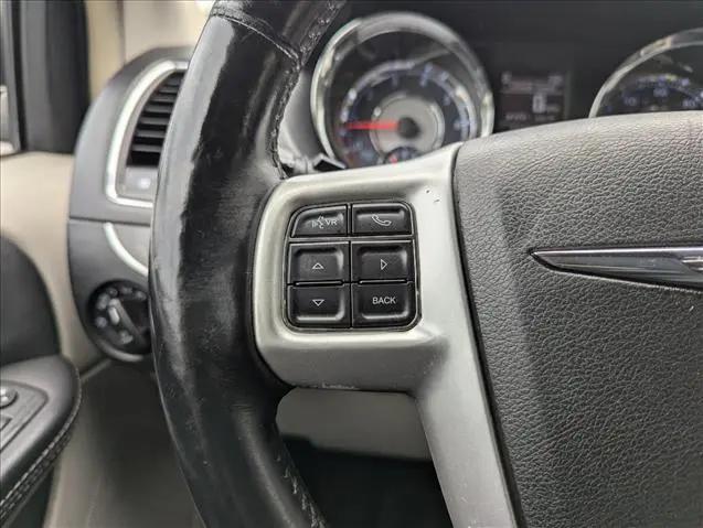 2015 Chrysler Town & Country Touring-L