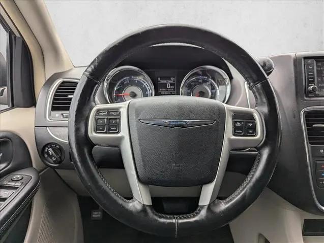 2015 Chrysler Town & Country Touring-L