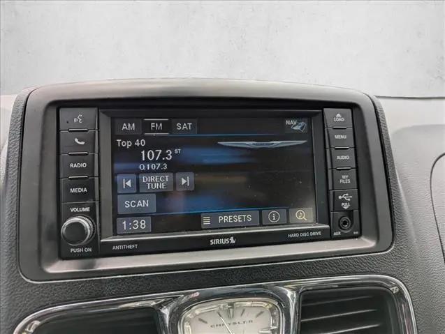 2015 Chrysler Town & Country Touring-L