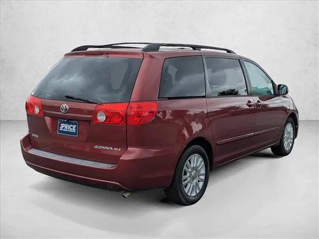 2010 Toyota Sienna XLE