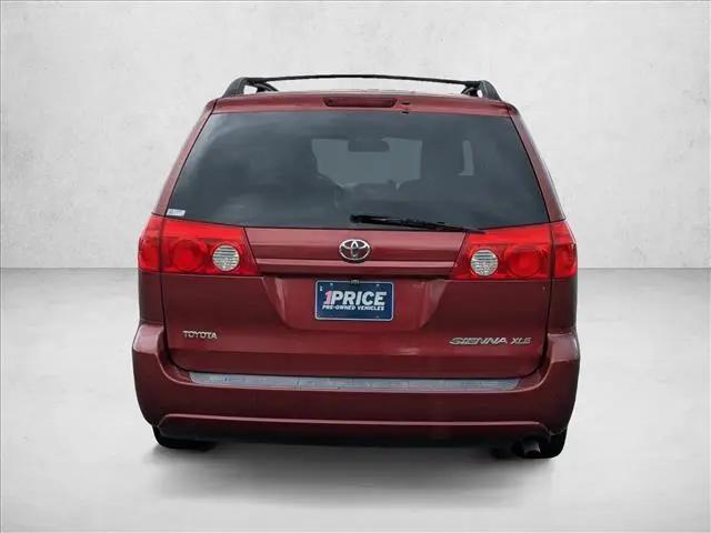 2010 Toyota Sienna XLE