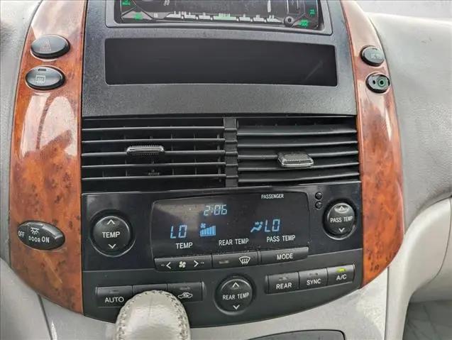 2010 Toyota Sienna XLE