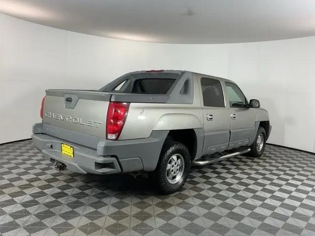 2002 Chevrolet Avalanche Base