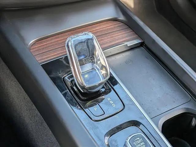 2022 Volvo XC60 B6 Inscription