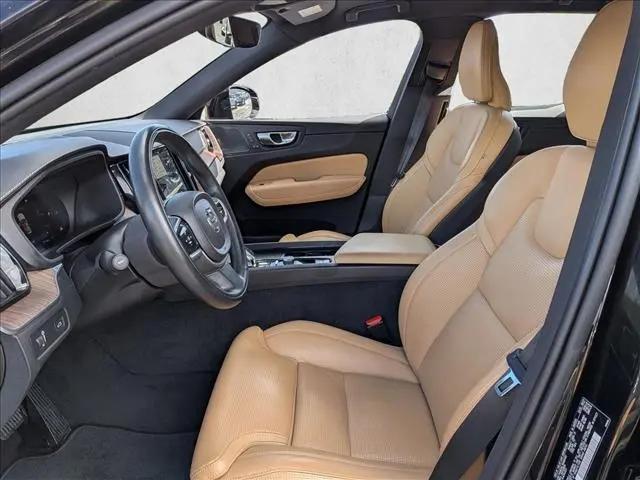 2022 Volvo XC60 B6 Inscription