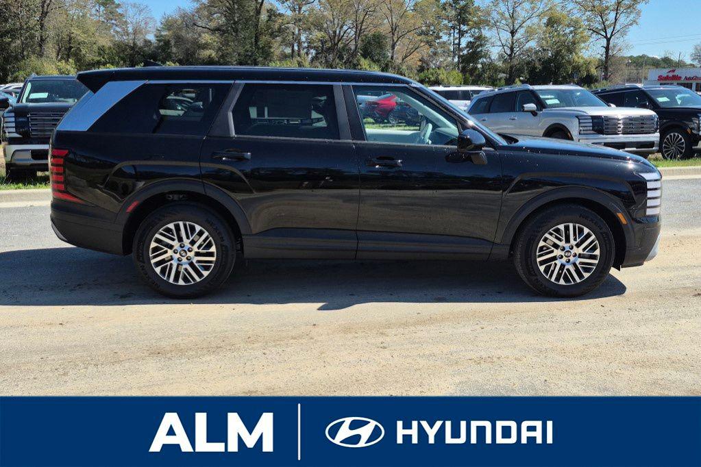New 2026 Black HYUNDAI SE FWD image 5