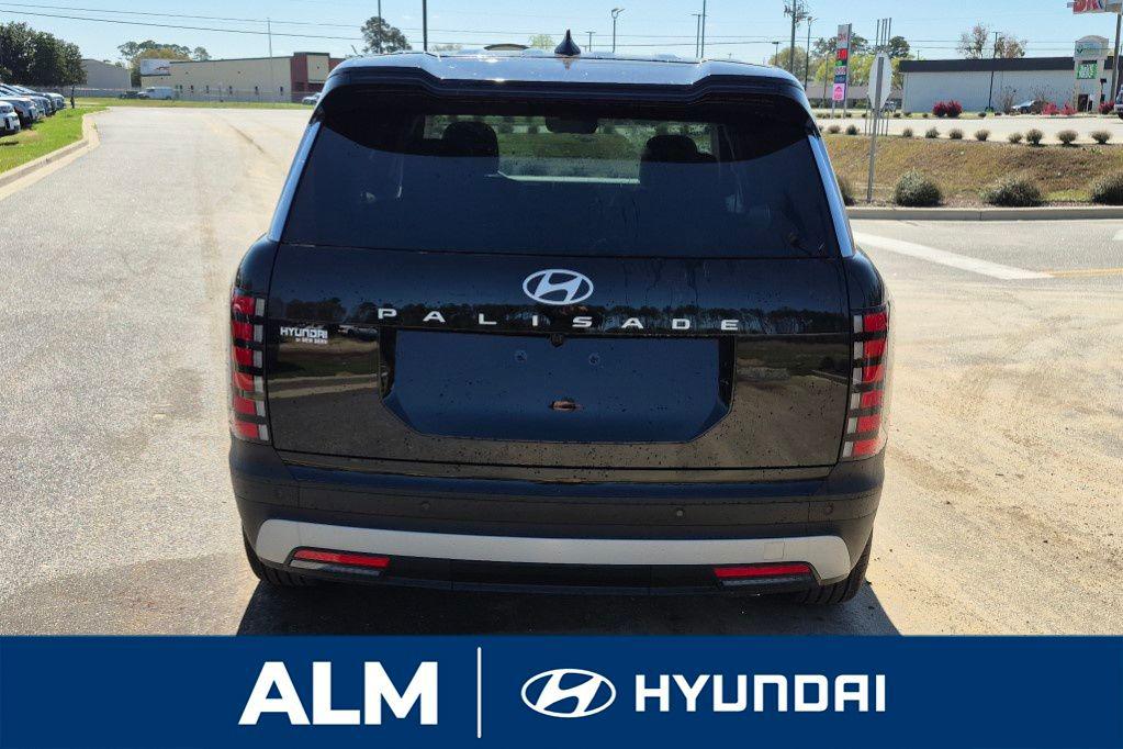 New 2026 Black HYUNDAI SE FWD image 7