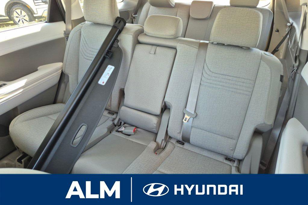 New 2026 Black HYUNDAI SE FWD image 15