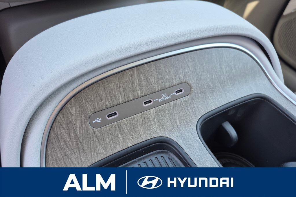 New 2026 Black HYUNDAI SE FWD image 27